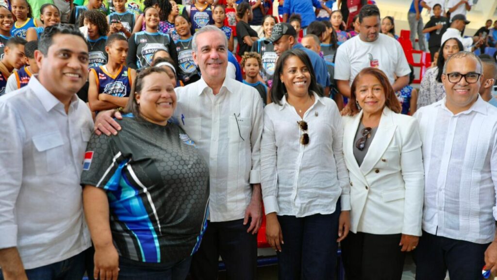 Gobierno entrega obras deportivas en Dajabón con inversión de RD$43.5 millones | 2 | Gobierno entrega obras deportivas en Dajabón con inversión de RD$43.5 millones - Noticias de hoy en República Dominicana | De Último Minuto