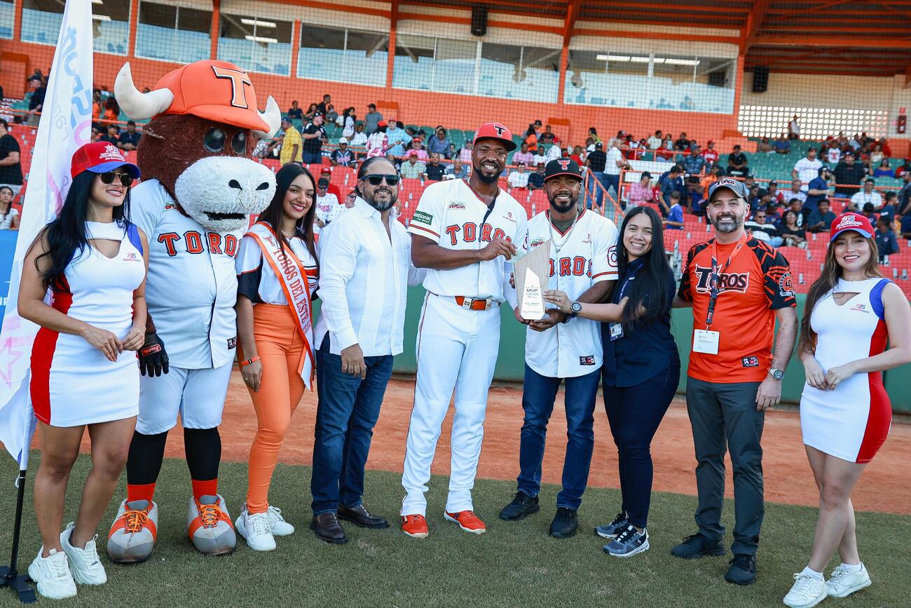 Reconocen a Eloy Jiménez como Jugador Más Valioso del Round Robin - Noticias de hoy en República Dominicana | De Último Minuto