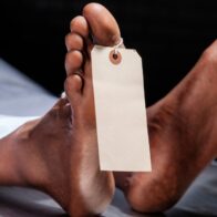 Hombre muere tras ser impactado por vehículo del transporte público en la carretera Azua–Peralta