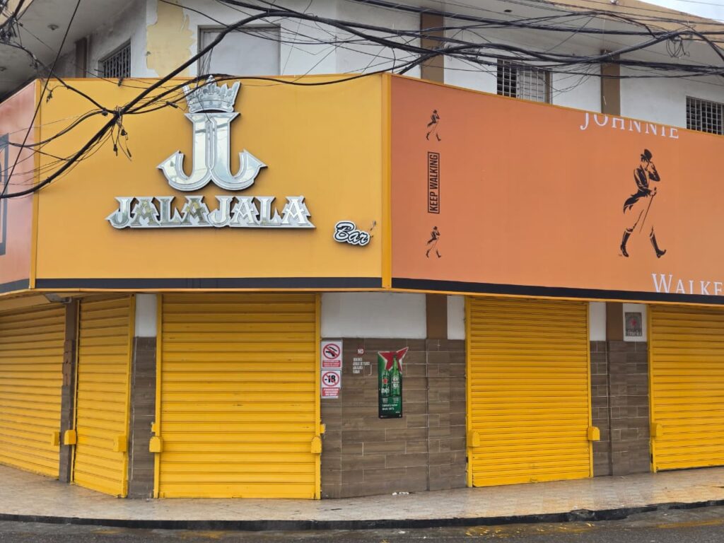 Ambiente tranquilo marcó celebraciones de Año Nuevo en centros de expendio de bebidas alcohólicas del Gran Santo Domingo | 5 | Ambiente tranquilo marcó celebraciones de Año Nuevo en centros de expendio de bebidas alcohólicas del Gran Santo Domingo - Noticias de hoy en República Dominicana | De Último Minuto