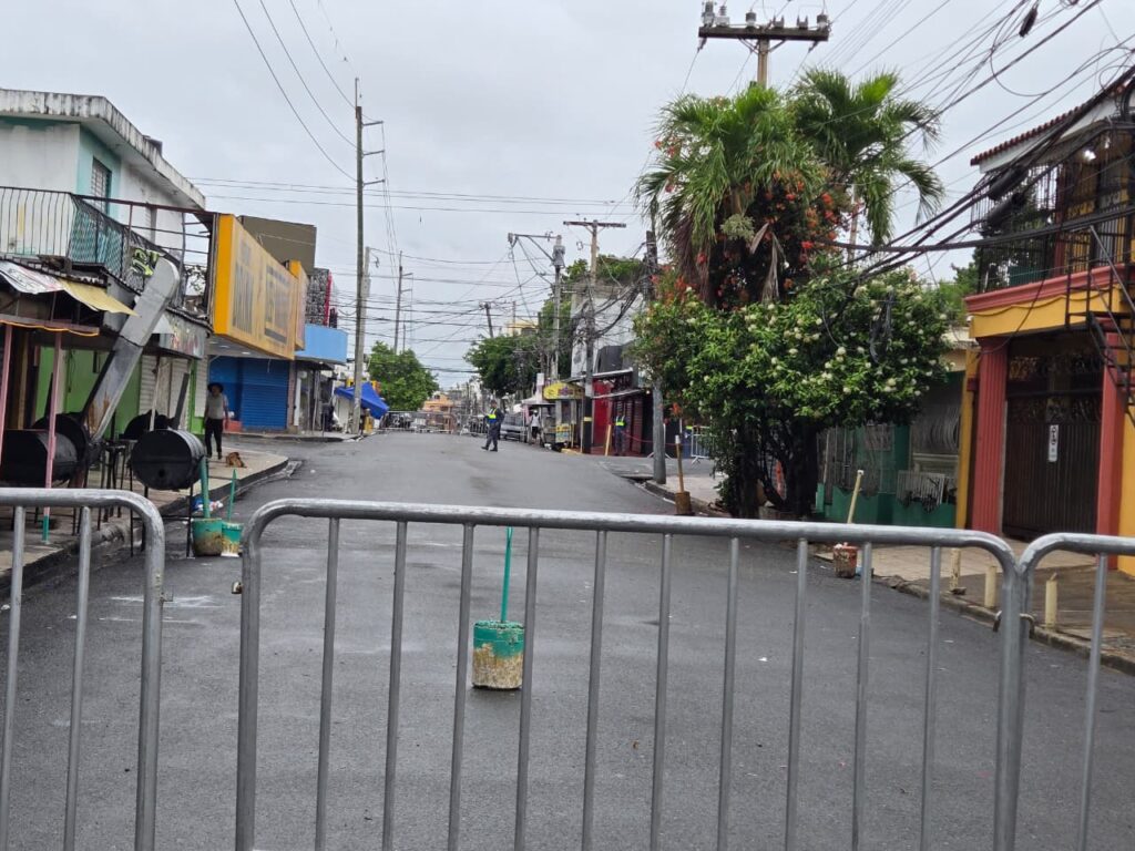 Ambiente tranquilo marcó celebraciones de Año Nuevo en centros de expendio de bebidas alcohólicas del Gran Santo Domingo | 3 | Ambiente tranquilo marcó celebraciones de Año Nuevo en centros de expendio de bebidas alcohólicas del Gran Santo Domingo - Noticias de hoy en República Dominicana | De Último Minuto