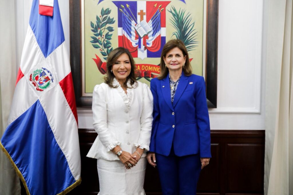 Queda juramentada Geanilda Vásquez como Coordinadora del Gabinete de Políticas Sociales | 2 | Queda juramentada Geanilda Vásquez como Coordinadora del Gabinete de Políticas Sociales