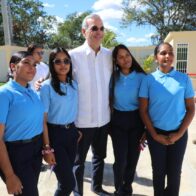 Abinader inaugura centro educativo para más 300 estudiantes en Carrera de Yeguas, Las Matas de Farfán