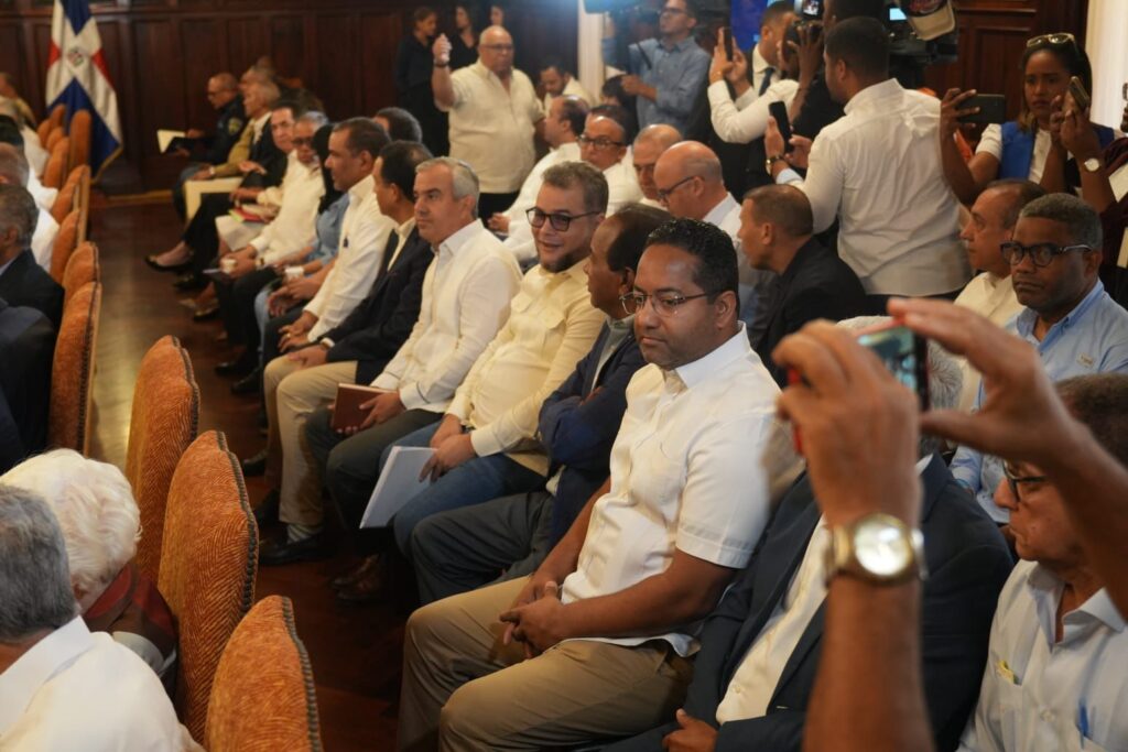 Inicia Consejo de Ministros extendido encabezado por el presidente Abinader | 3 | Inicia Consejo de Ministros extendido encabezado por el presidente Abinader - Noticias de hoy en República Dominicana | De Último Minuto