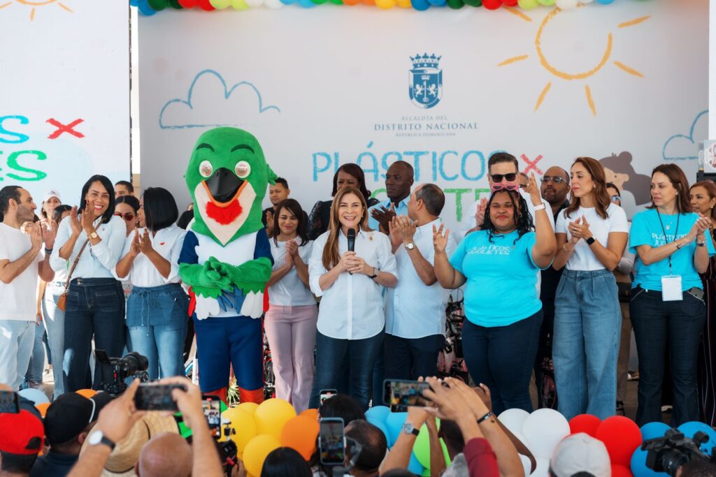 Sexta edición de Plásticos por Juguetes supera los 4 millones de botellas recolectadas | 2 | Sexta edición de Plásticos por Juguetes supera los 4 millones de botellas recolectadas