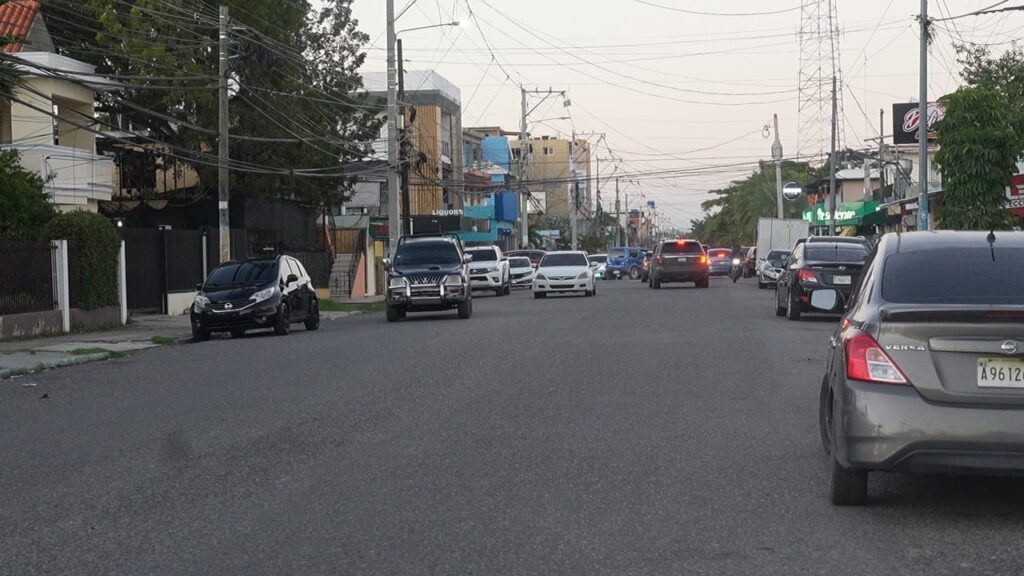 Entre el miedo y la indiferencia: la delincuencia mantiene en vilo a residentes de Lucerna | 2 | Entre el miedo y la indiferencia: la delincuencia mantiene en vilo a residentes de Lucerna - Noticias de hoy en República Dominicana | De Último Minuto