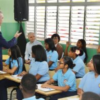Abinader imparte clase de Educación Moral, Cívica y Ética Ciudadana estudiantes de 5to grado del Liceo Germán Martínez - Noticias de hoy en República Dominicana | De Último Minuto