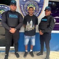 PN recibe entrega voluntaria de hombre vinculado al hecho ocurrido en el municipio Quisqueya