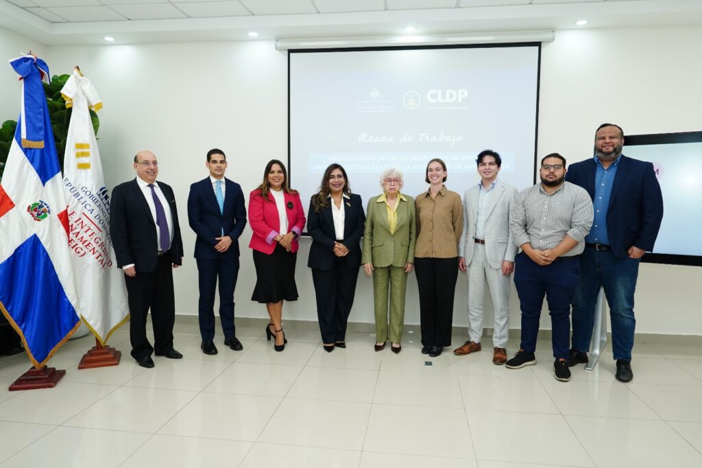 DIGEIG avanza en los proyectos de ley de Conflicto de Interés y Protección de Informantes en la Función Publica | 2 | DIGEIG avanza en los proyectos de ley de Conflicto de Interés y Protección de Informantes en la Función Publica - Noticias de hoy en República Dominicana | De Último Minuto