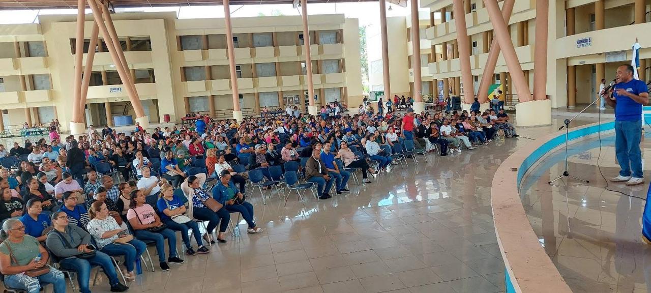 ADP Bonao aprueba plan de lucha en asamblea celebrada en el CURCE-UASD