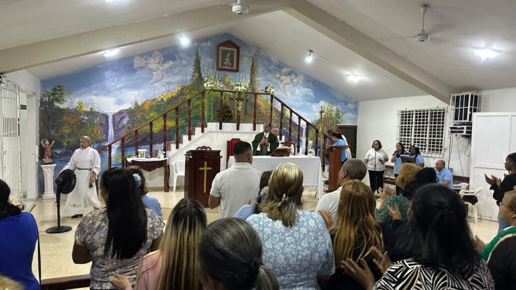 Caño Grande Bonao celebra su séptimo día de fiestas patronales en honor a la Virgen de la Altagracia | 3 | Caño Grande Bonao celebra su séptimo día de fiestas patronales en honor a la Virgen de la Altagracia - Noticias de hoy en República Dominicana | De Último Minuto