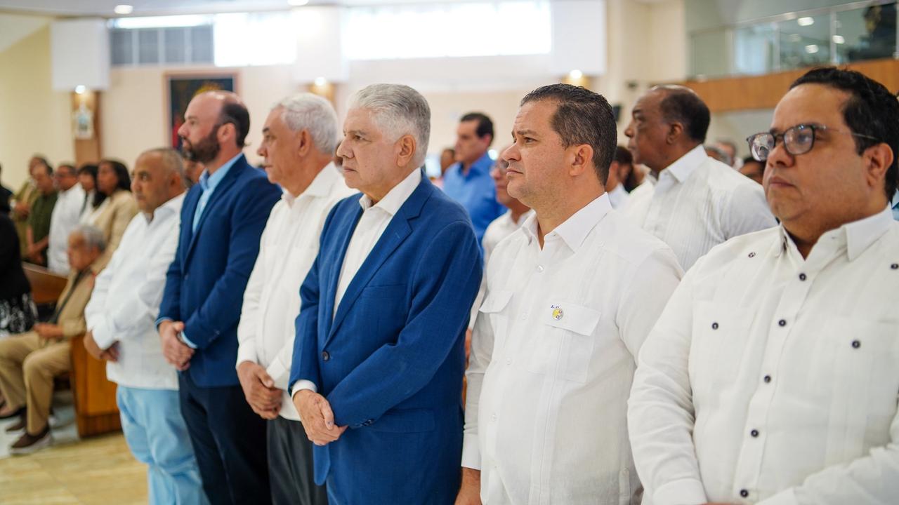 Eduardo Estrella reafirma principios del DxC en su 16 aniversario - Noticias de hoy en República Dominicana | De Último Minuto