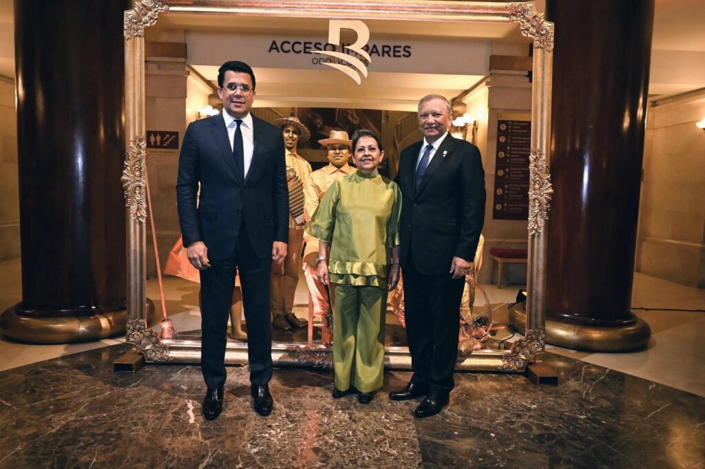 Banreservas rinde homenaje póstumo a José Cestero en el Teatro Real de Madrid durante FITUR 2026 | 2 | Banreservas rinde homenaje póstumo a José Cestero en el Teatro Real de Madrid durante FITUR 2026 - Noticias de hoy en República Dominicana | De Último Minuto