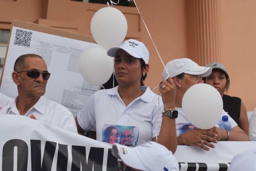 Rostros que no olvidan: clamor de justicia tras la tragedia Jet Set | 2 | Rostros que no olvidan: clamor de justicia tras la tragedia Jet Set - Noticias de hoy en República Dominicana | De Último Minuto