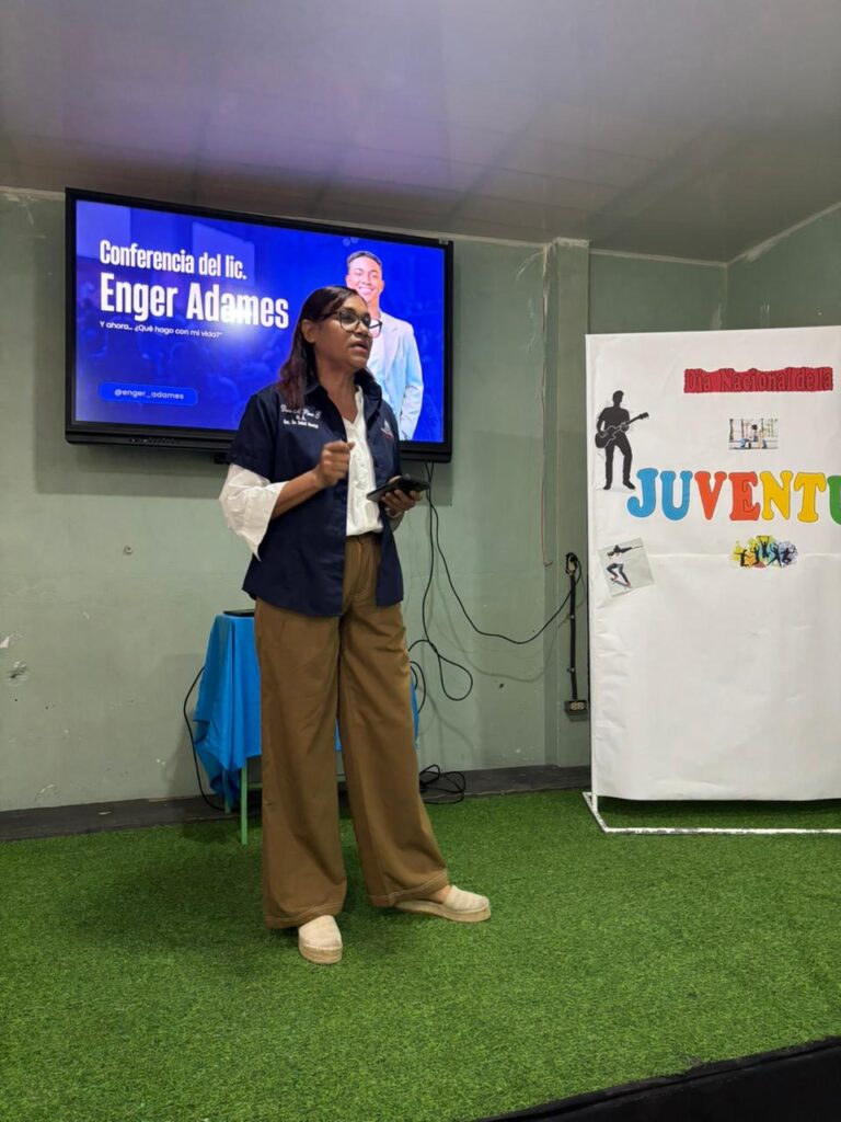 Jóvenes de La Romana reciben charla motivacional sobre proyecto de vida | 3 | Jóvenes de La Romana reciben charla motivacional sobre proyecto de vida - Noticias de hoy en República Dominicana | De Último Minuto