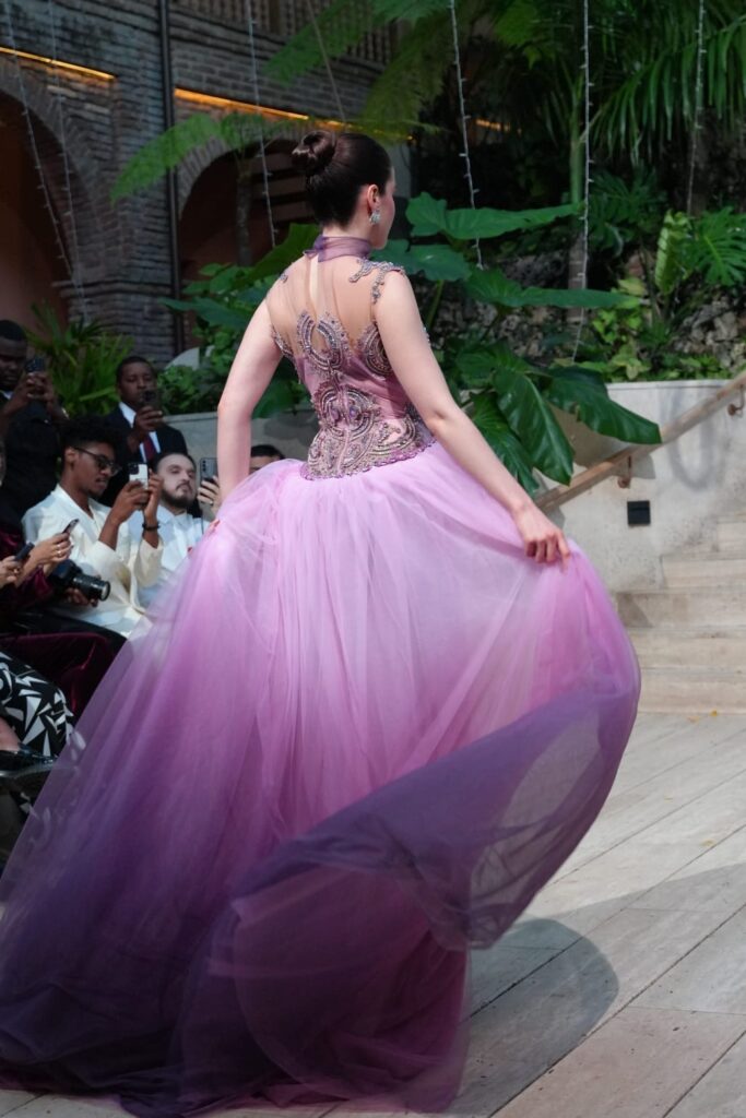 Miss Universo y Giannina Azar se unen en desfile por el autismo en República Dominicana | 4 | Miss Universo y Giannina Azar se unen en desfile por el autismo en República Dominicana - Noticias de hoy en República Dominicana | De Último Minuto