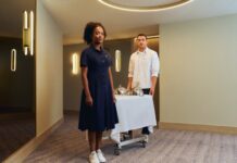 Me By Meliá se viste de Lacoste: Así es su nueva colaboración con un marcado estilo cosmopolita y creativo Me By Meliá se viste de Lacoste: Así es su nueva colaboración con un marcado estilo cosmopolita y creativo