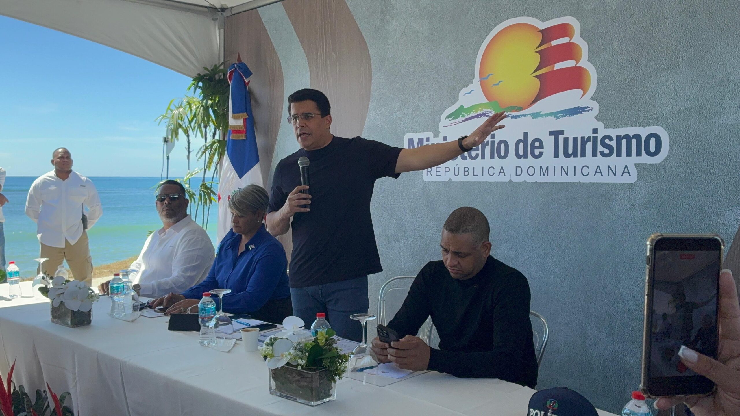 Collado asegura que el desarrollo turístico no se construye con demagogia, sino con hechos