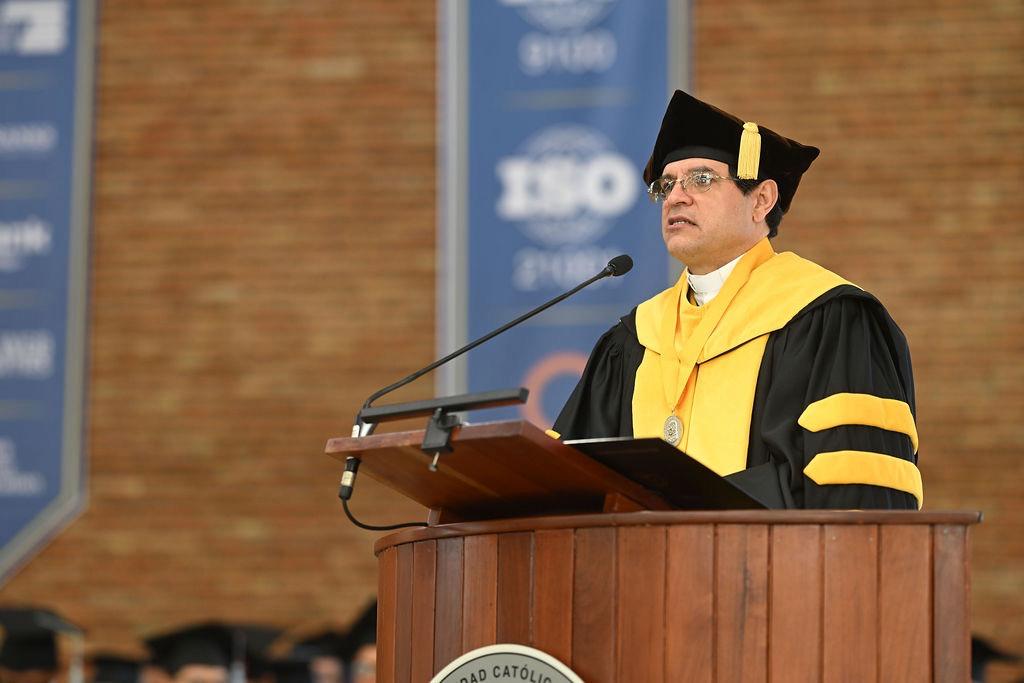 PUCMM gradúa a 1,273 profesionales y exhorta a ejercer con ética, honestidad y transparencia | 2 | PUCMM gradúa a 1,273 profesionales y exhorta a ejercer con ética, honestidad y transparencia - Noticias de hoy en República Dominicana | De Último Minuto