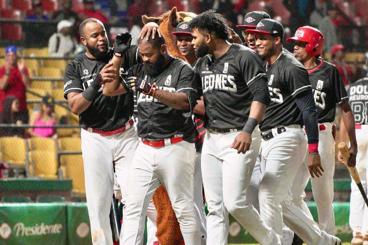 Leones del Escogido avanzan a la Serie Final por segundo año consecutivo - Noticias de hoy en República Dominicana | De Último Minuto