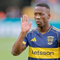 Luis Advíncula rescinde su contrato con Boca Juniors y allana su camino para volver a Perú
