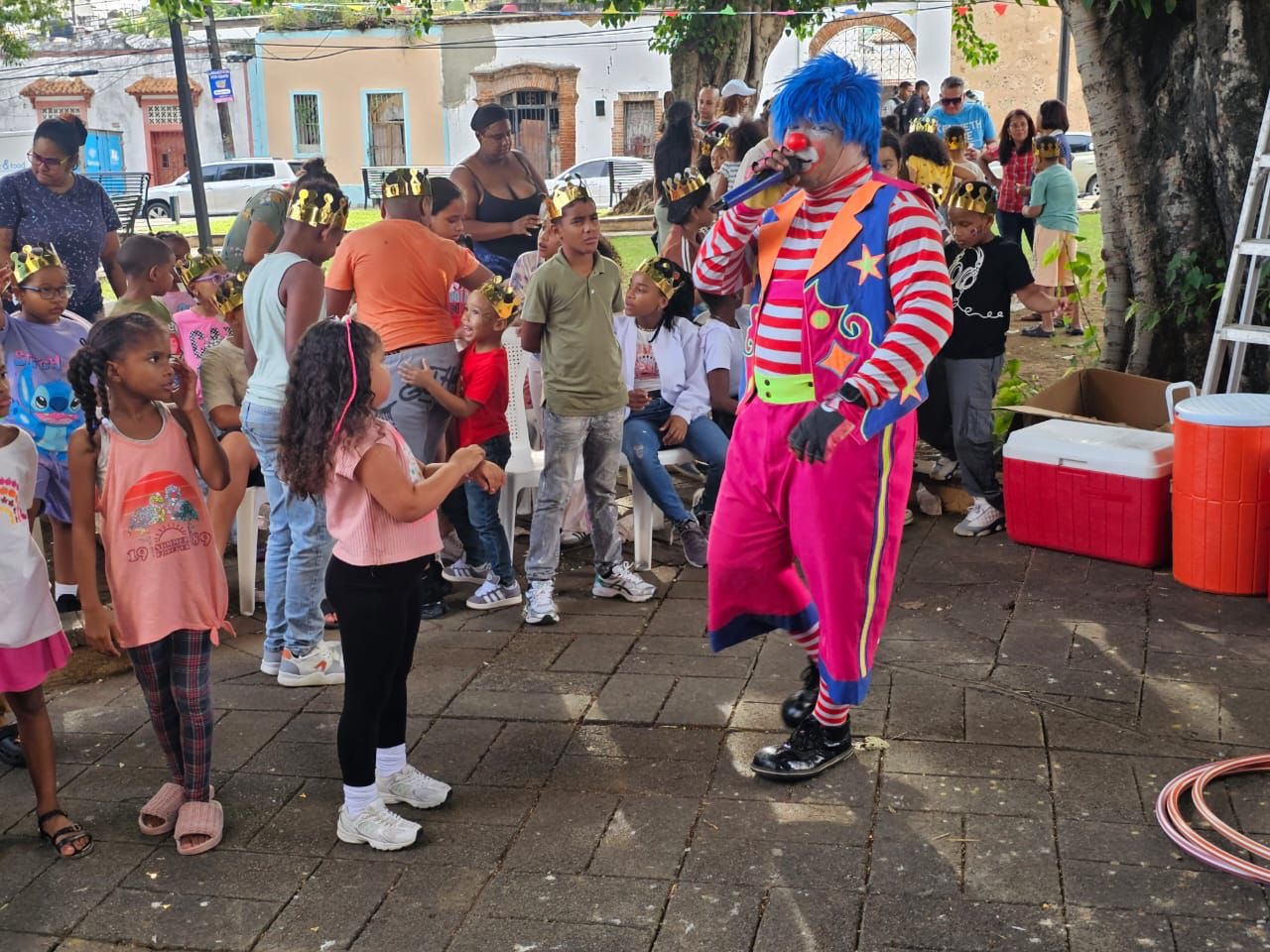 Junta de Vecinos de San Miguel celebra entrega de juguetes en la Ciudad Colonial - Noticias de hoy en República Dominicana | De Último Minuto