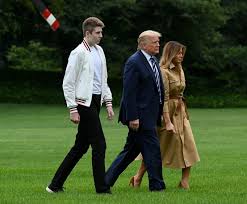 Llamada de emergencia de Barron Trump que llevó a la condena de un agresor en Londres | 3 | Llamada de emergencia de Barron Trump que llevó a la condena de un agresor en Londres - Noticias de hoy en República Dominicana | De Último Minuto