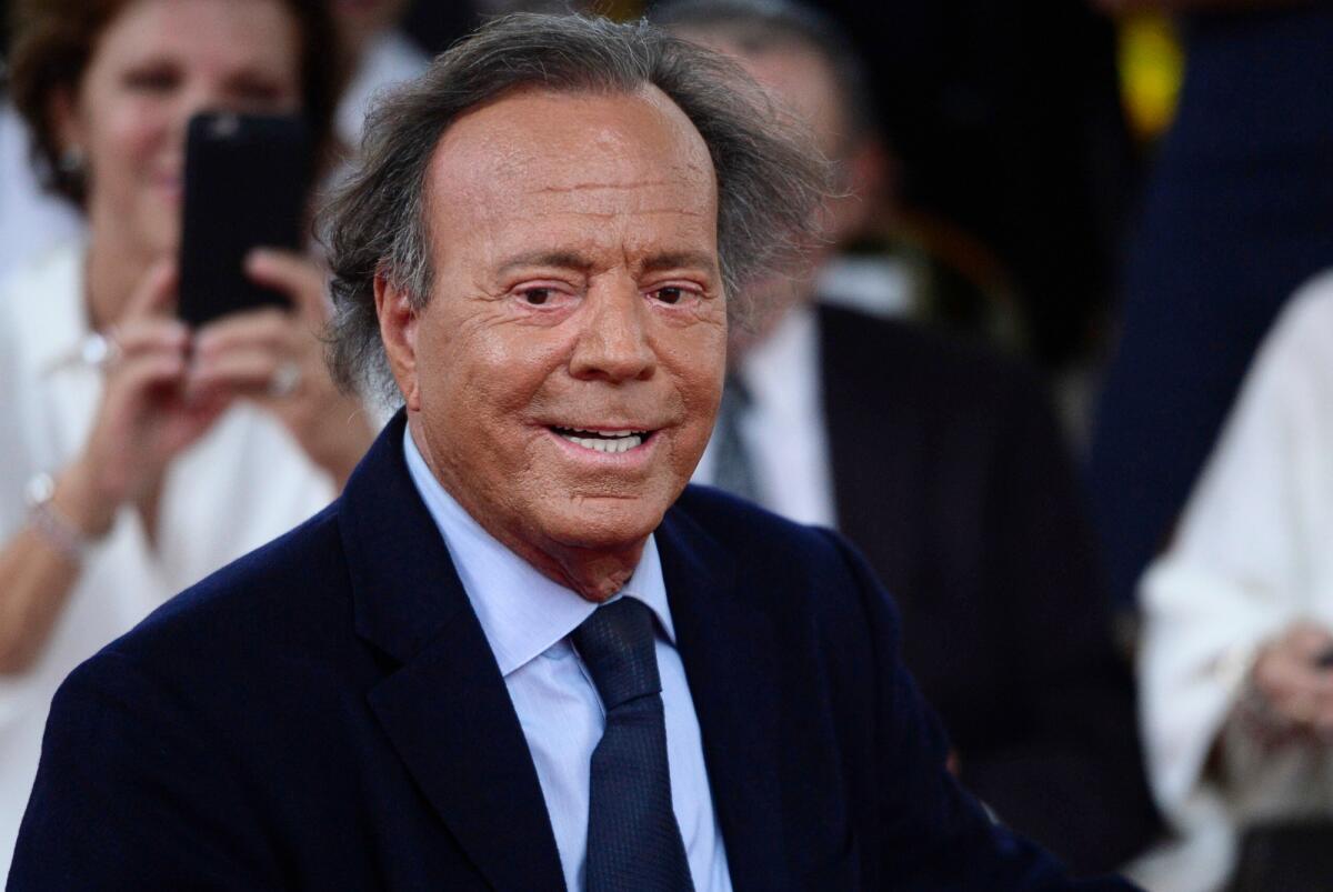 Julio Iglesias contrata a un abogado para hacer frente a las acusaciones de abusos sexuales - Noticias de hoy en República Dominicana | De Último Minuto