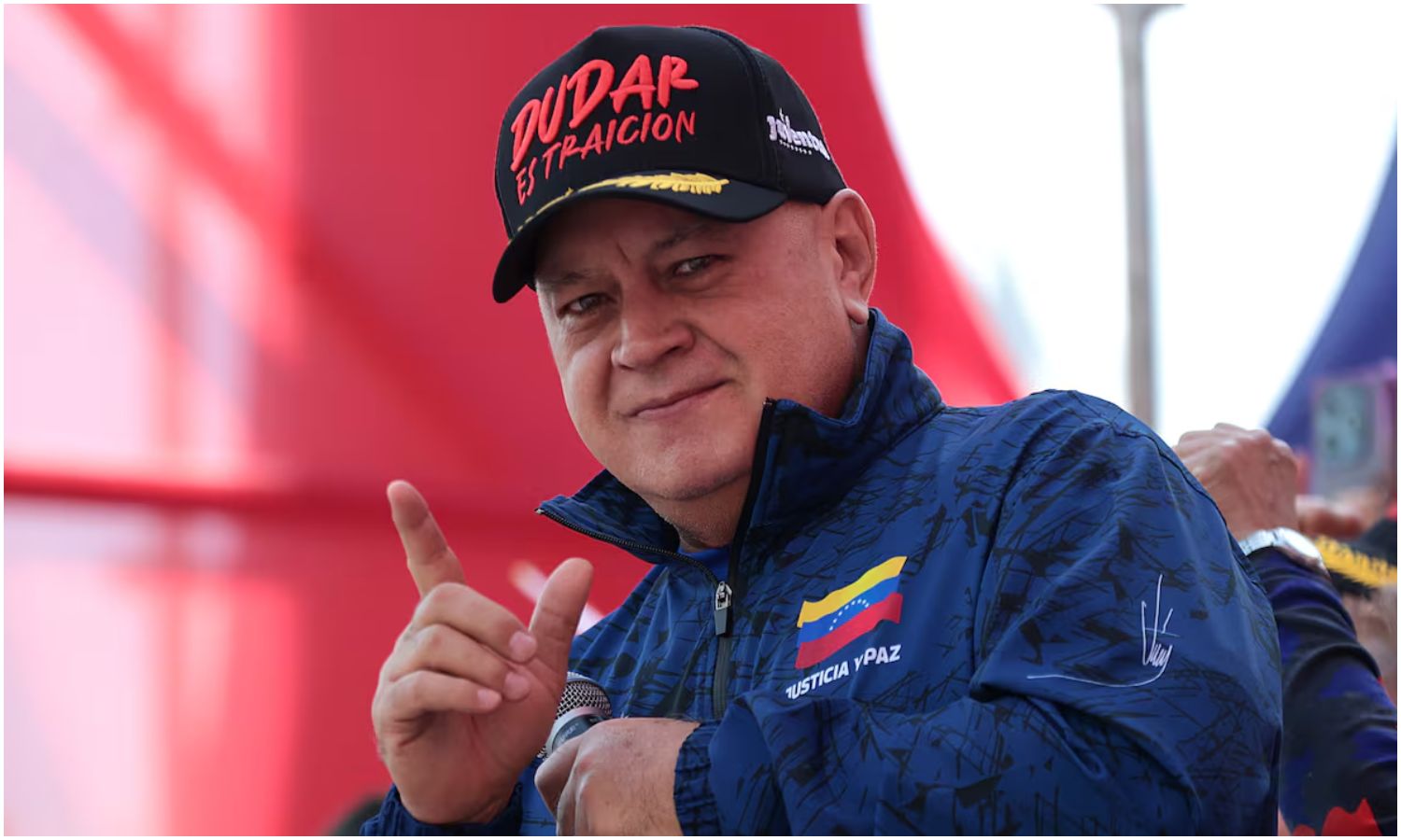 Cabello afirma que ataque de EE.UU. en Venezuela dejó 100 fallecidos