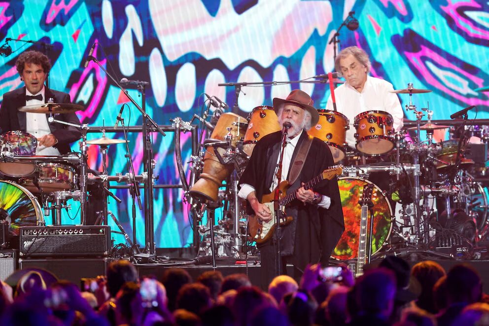 Murió Bob Weir, guitarrista y fundador de la mítica banda Grateful Dead | 3 | Murió Bob Weir, guitarrista y fundador de la mítica banda Grateful Dead - Noticias de hoy en República Dominicana | De Último Minuto