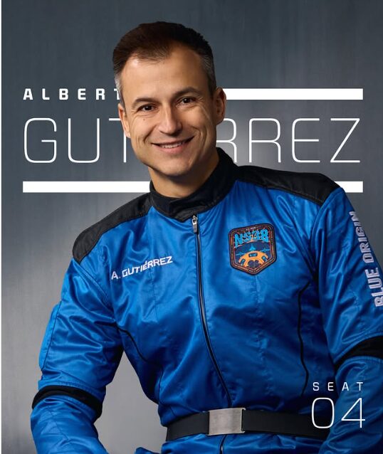 Empresario español Alberto Gutiérrez viaja con éxito al espacio en una misión de Blue Origin | 2 | Empresario español Alberto Gutiérrez viaja con éxito al espacio en una misión de Blue Origin - Noticias de hoy en República Dominicana | De Último Minuto