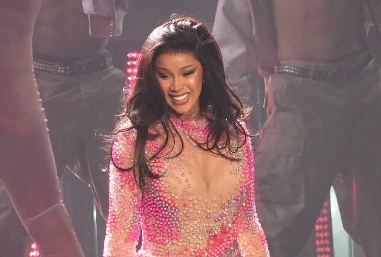 Cardi B arremete contra el ICE en el inicio de su gira “Little Miss Drama Tour” - Noticias de hoy en República Dominicana | De Último Minuto