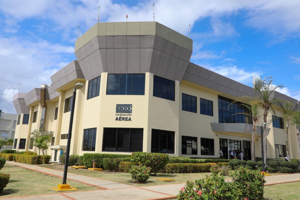 Abinader inaugura radar meteorológico Doppler en Complejo Aeronáutico Dominicano | 2 | Abinader inaugura radar meteorológico Doppler en Complejo Aeronáutico Dominicano - Noticias de hoy en República Dominicana | De Último Minuto