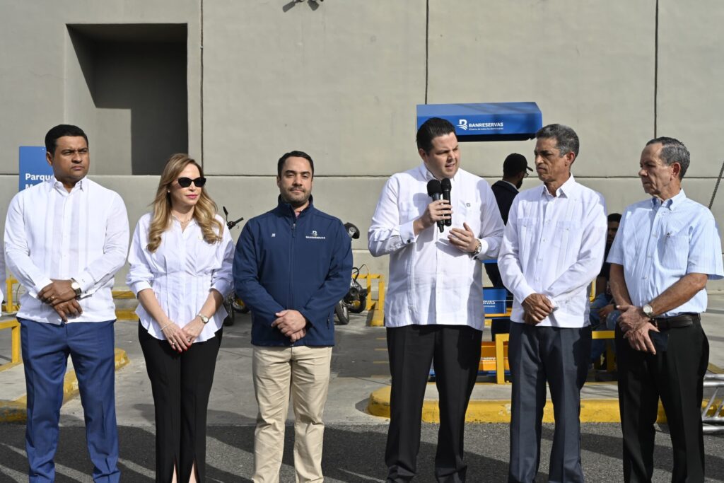 Torre Banreservas: punto de partida para la 47ª edición de la Vuelta Ciclística Independencia Nacional | 3 | Torre Banreservas: punto de partida para la 47ª edición de la Vuelta Ciclística Independencia Nacional - Noticias de hoy en República Dominicana | De Último Minuto