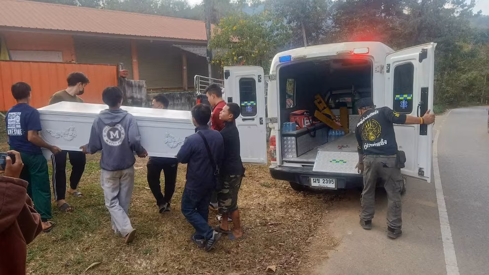 Entierran a un hombre por error en Tailandia y regresa con su familia 15 días después | 4 | Entierran a un hombre por error en Tailandia y regresa con su familia 15 días después - Noticias de hoy en República Dominicana | De Último Minuto