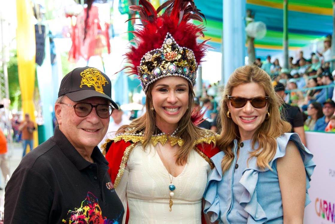 Mariasela Álvarez coronada como Reina Momo del Carnaval de Punta Cana 2026 - Noticias de hoy en República Dominicana | De Último Minuto