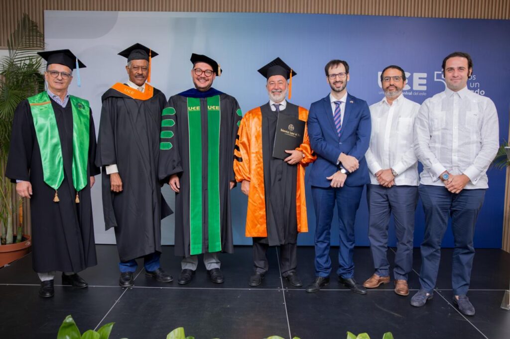 UCE otorga Doctorado Honoris Causa al embajador de Italia en RD | 3 | UCE otorga Doctorado Honoris Causa al embajador de Italia en RD - Noticias de hoy en República Dominicana | De Último Minuto