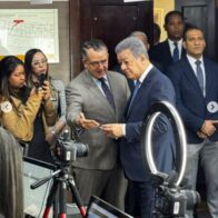 Leonel Fernández acude a la JCE para renovar su cédula de identidad y electoral - Noticias de hoy en República Dominicana | De Último Minuto