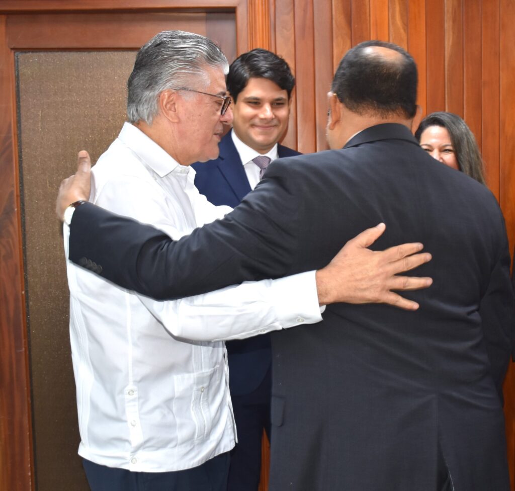 Antoliano Peralta juramenta a los viceministros de Justicia y al director de Servicios Penitenciarios - Noticias de hoy en República Dominicana | De Último Minuto