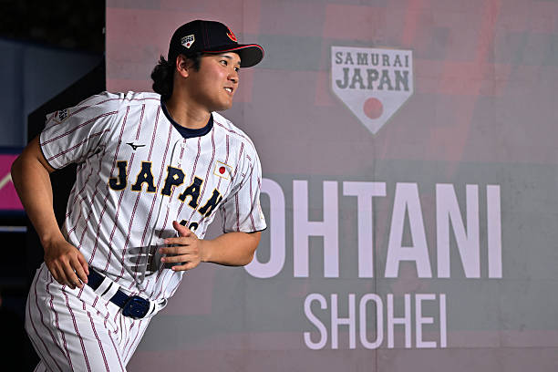 Ohtani deslumbra en práctica de bateo y se roba el show en Nagoya