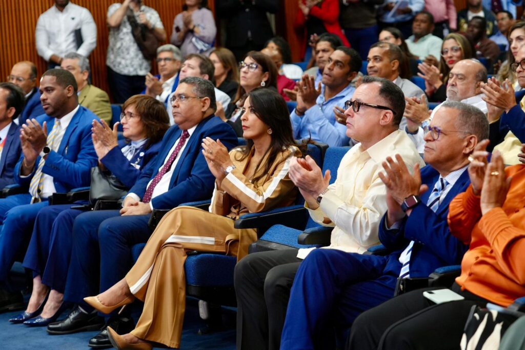 Gómez Mazara presenta logros de su gestión; la califica como "sin precedentes" | 3 | Gómez Mazara presenta logros de su gestión; la califica como "sin precedentes" - Noticias de hoy en República Dominicana | De Último Minuto