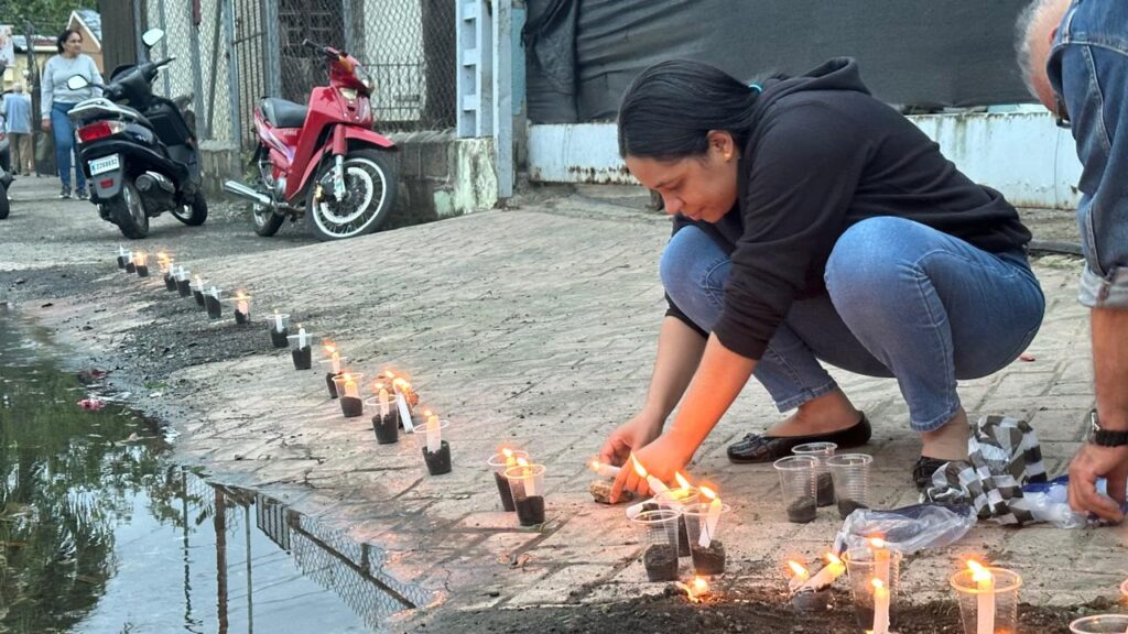 Residentes de Bonao realizan encendido de velas contra planta de gas en la avenida Juan Bosch | 5 | Residentes de Bonao realizan encendido de velas contra planta de gas en la avenida Juan Bosch - Noticias de hoy en República Dominicana | De Último Minuto