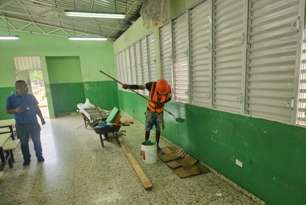 Infraestructura Escolar avanza obras y mantenimiento en 33 escuelas de Boca Chica | 4 | Infraestructura Escolar avanza obras y mantenimiento en 33 escuelas de Boca Chica - Noticias de hoy en República Dominicana | De Último Minuto