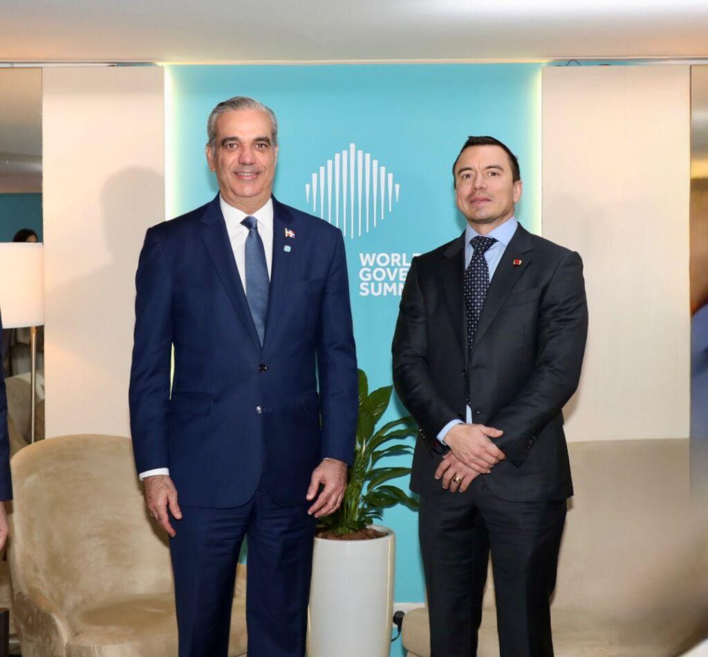 Abinader promueve hub logístico dominicano y amplía cooperación con Paraguay, Ecuador y Emiratos Árabes Unidos - Noticias de hoy en República Dominicana | De Último Minuto