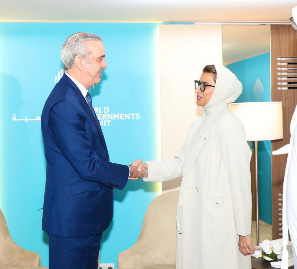 Abinader promueve hub logístico dominicano y amplía cooperación con Paraguay, Ecuador y Emiratos Árabes Unidos - Noticias de hoy en República Dominicana | De Último Minuto