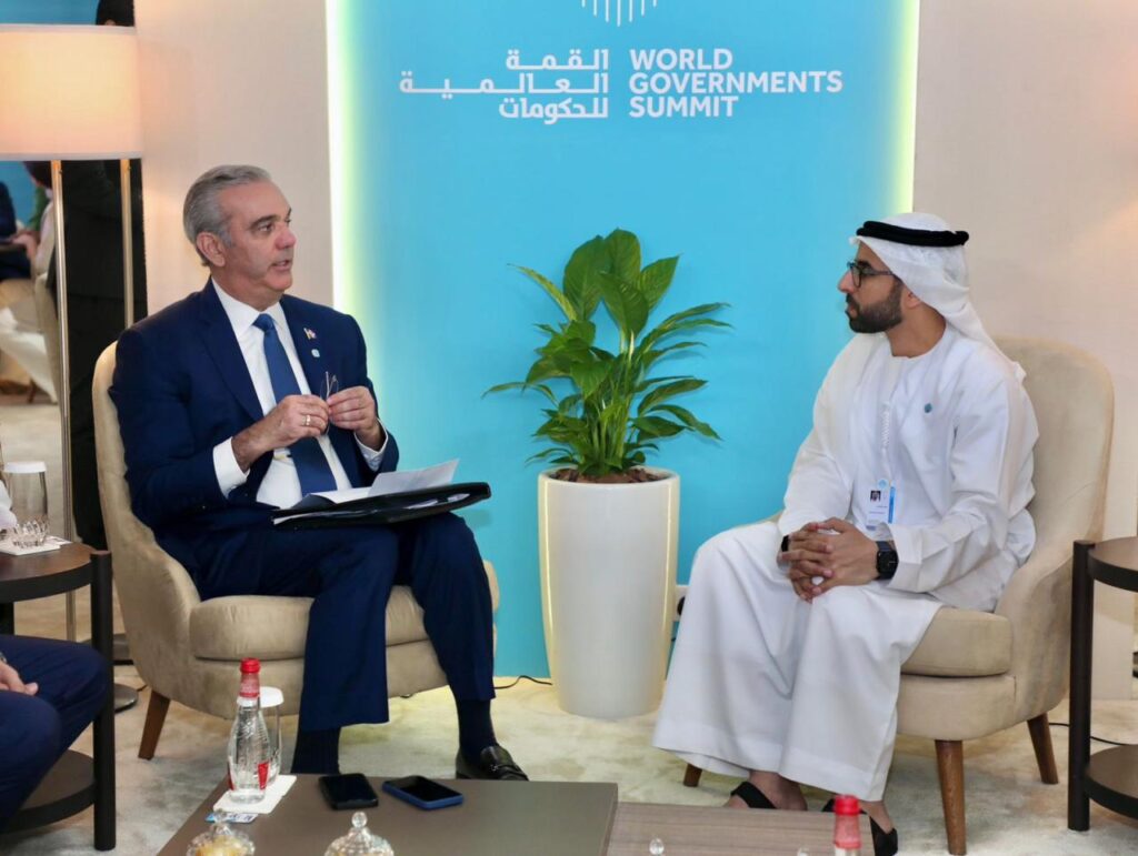 Abinader promueve hub logístico dominicano y amplía cooperación con Paraguay, Ecuador y Emiratos Árabes Unidos - Noticias de hoy en República Dominicana | De Último Minuto