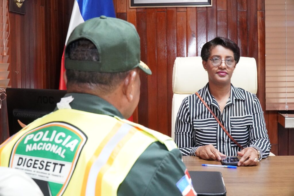 Director Regional de la Digesett realiza visita de cortesía a la Gobernación de La Altagracia | 4 | Director Regional de la Digesett realiza visita de cortesía a la Gobernación de La Altagracia - Noticias de hoy en República Dominicana | De Último Minuto