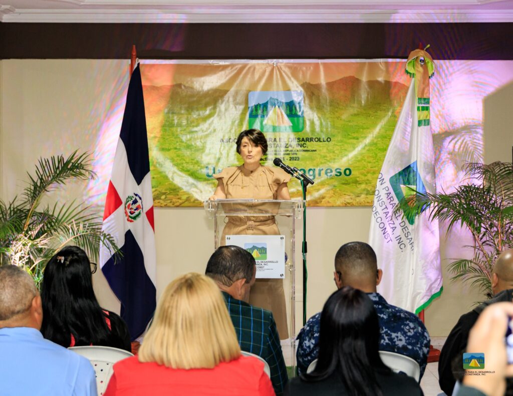 Juramentan directiva Asociación para el Desarrollo de Constanza 2025 - 2027 - Noticias de hoy en República Dominicana | De Último Minuto