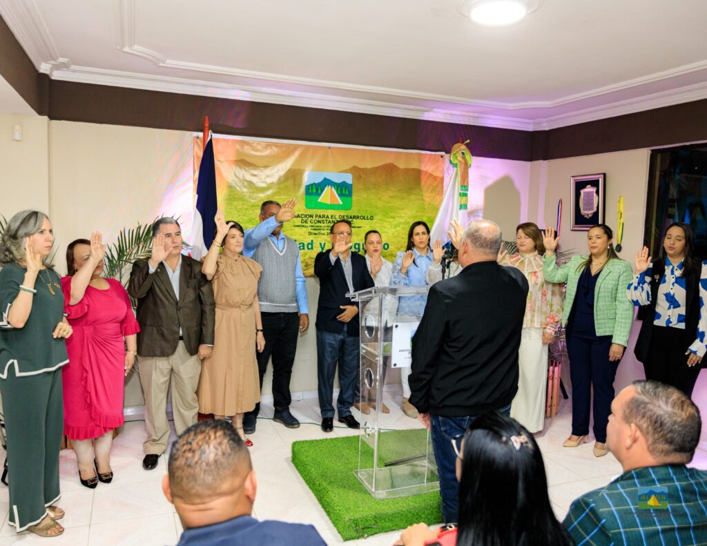Juramentan directiva Asociación para el Desarrollo de Constanza 2025 - 2027 - Noticias de hoy en República Dominicana | De Último Minuto