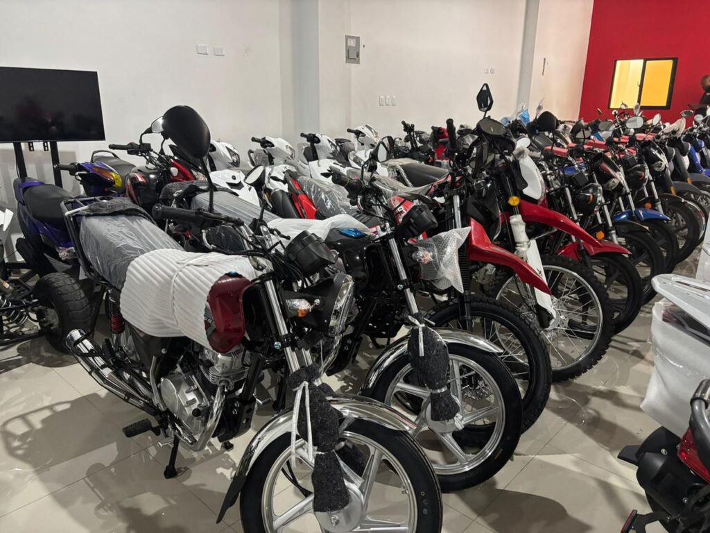 Inauguran “Calvo Motor”, negocio que apuesta al desarrollo económico de Peralvillo | 2 | Inauguran “Calvo Motor”, negocio que apuesta al desarrollo económico de Peralvillo - Noticias de hoy en República Dominicana | De Último Minuto